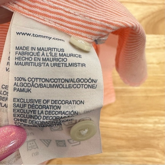 Tommy Hilfiger Classic Fit Women's Roll-Tab-Sleeve Button-Down Shirt Size Large - Picture 4 of 6